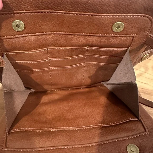 Elegant Brown Leather Crossbody Bag‎ - Picture 6 of 6